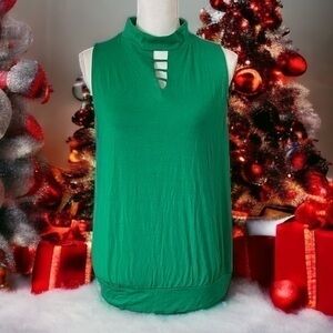 Sheila Rose Keyhole Top